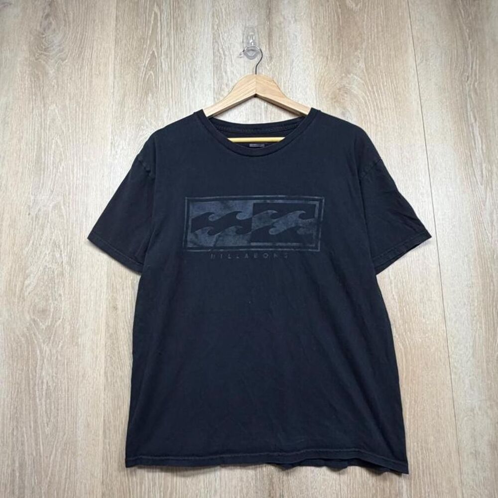 Billabong Men's Black T-shirt